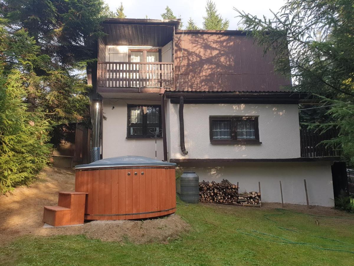 Lesne Zacisze - Dom Z Kominkiem I Balia Jordanow Exterior foto